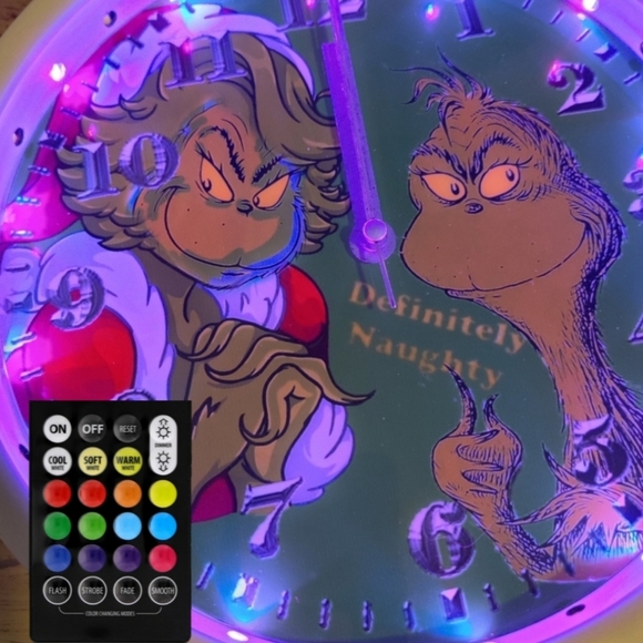 Grinch RGB led clock - Picture 3 of 4